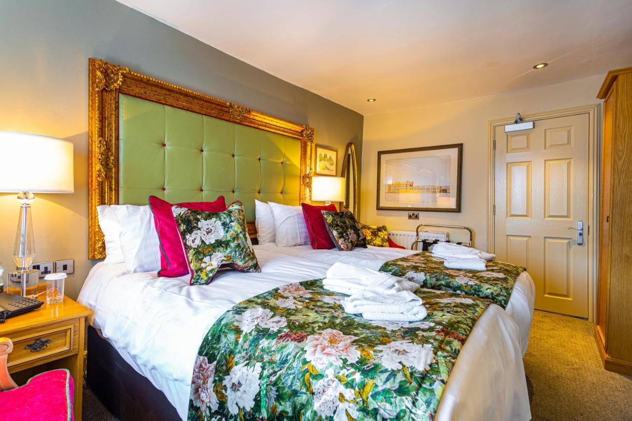 The Rutland Arms Hotel, Bakewell, Derbyshire Zewnętrze zdjęcie