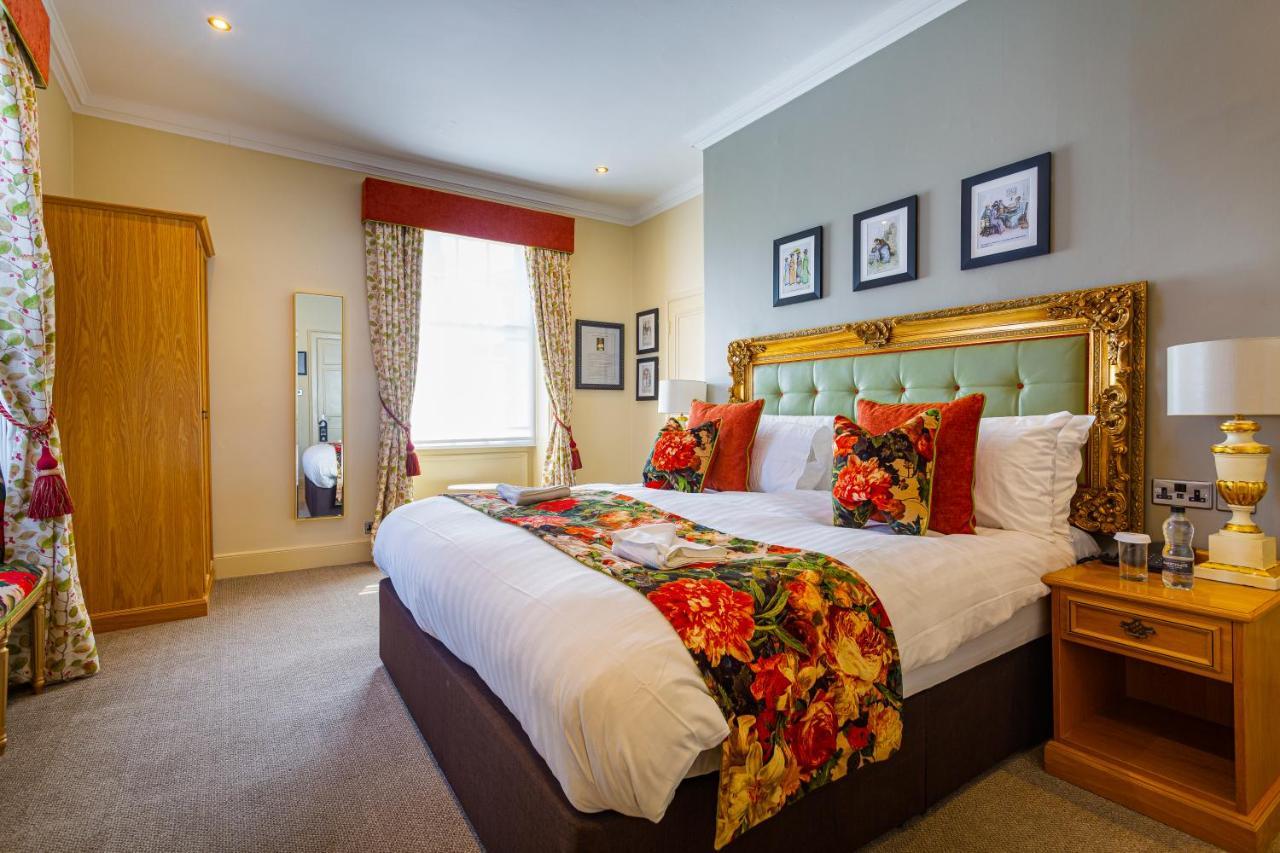 The Rutland Arms Hotel, Bakewell, Derbyshire Zewnętrze zdjęcie