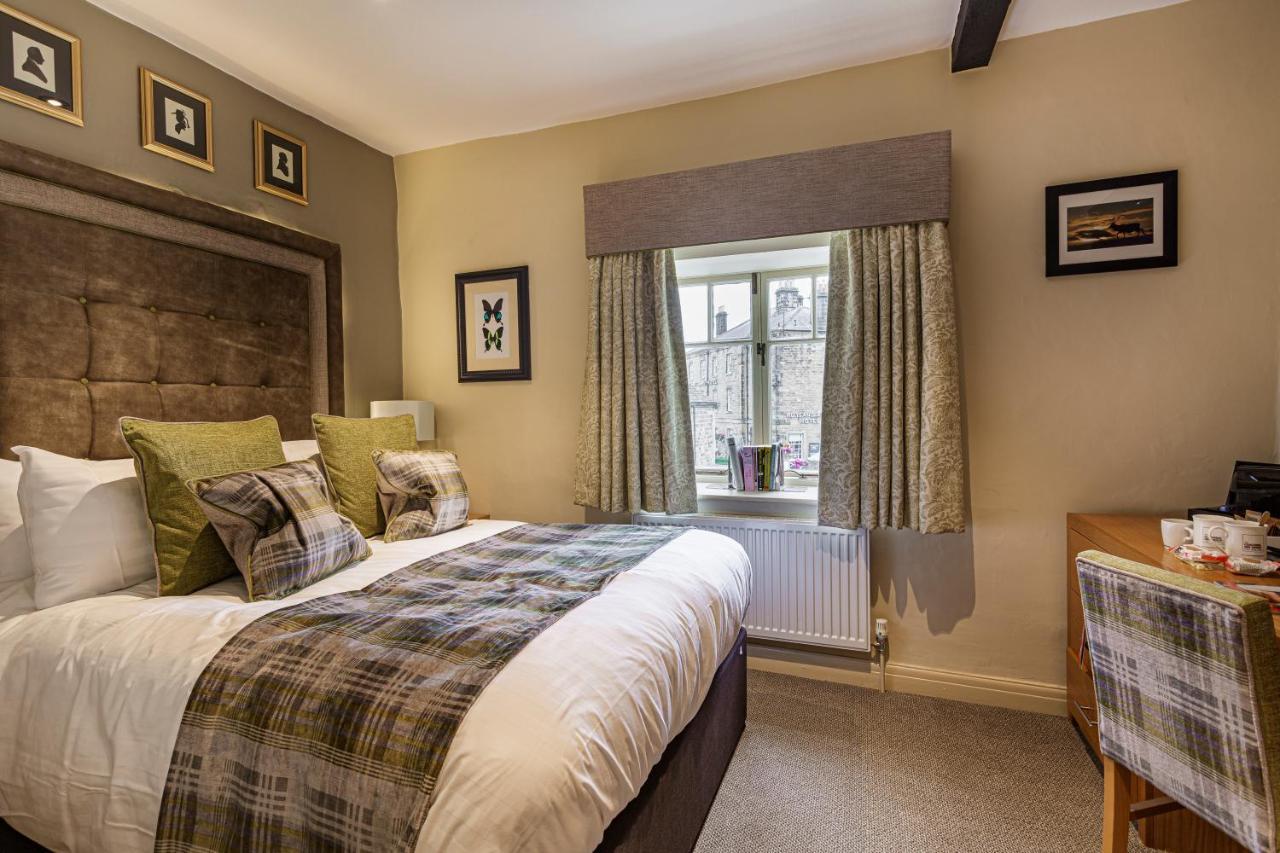 The Rutland Arms Hotel, Bakewell, Derbyshire Zewnętrze zdjęcie