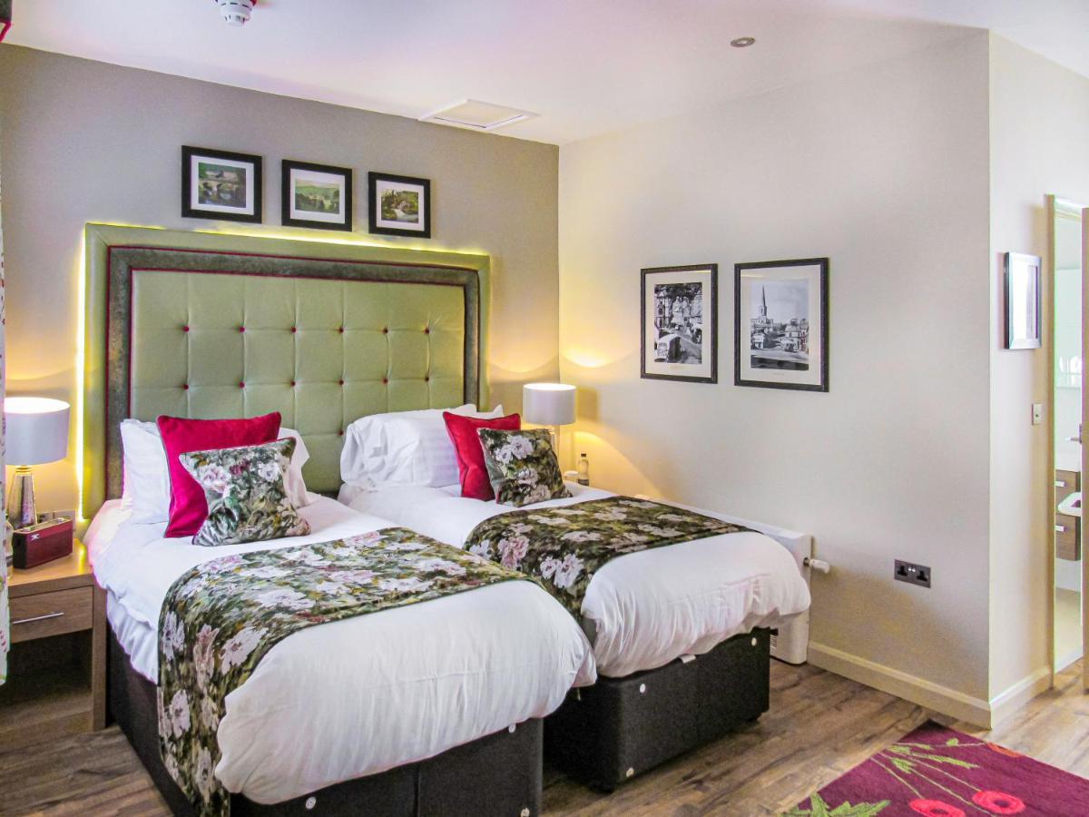 The Rutland Arms Hotel, Bakewell, Derbyshire Zewnętrze zdjęcie