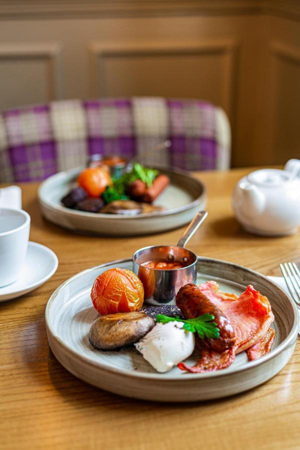 The Rutland Arms Hotel, Bakewell, Derbyshire Zewnętrze zdjęcie
