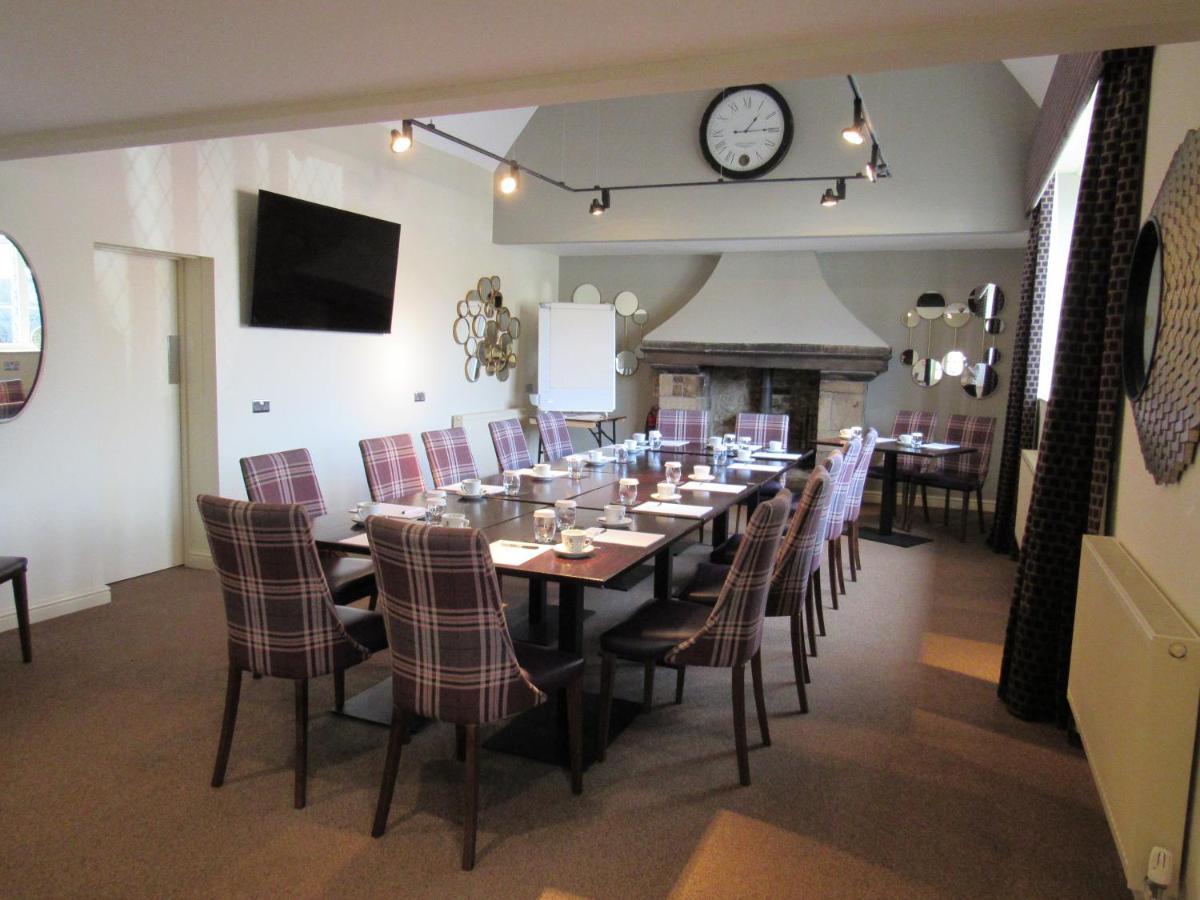 The Rutland Arms Hotel, Bakewell, Derbyshire Zewnętrze zdjęcie