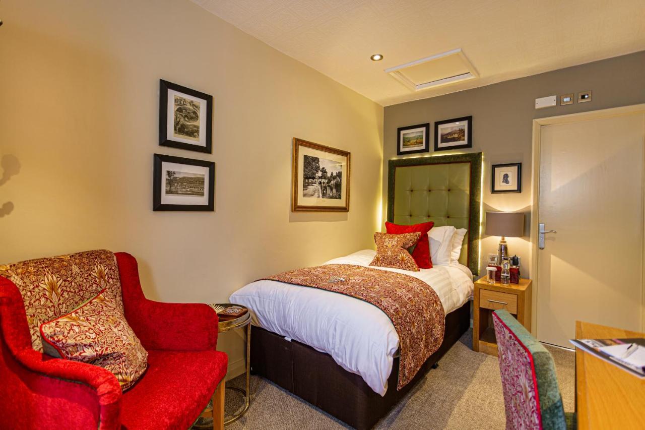 The Rutland Arms Hotel, Bakewell, Derbyshire Zewnętrze zdjęcie