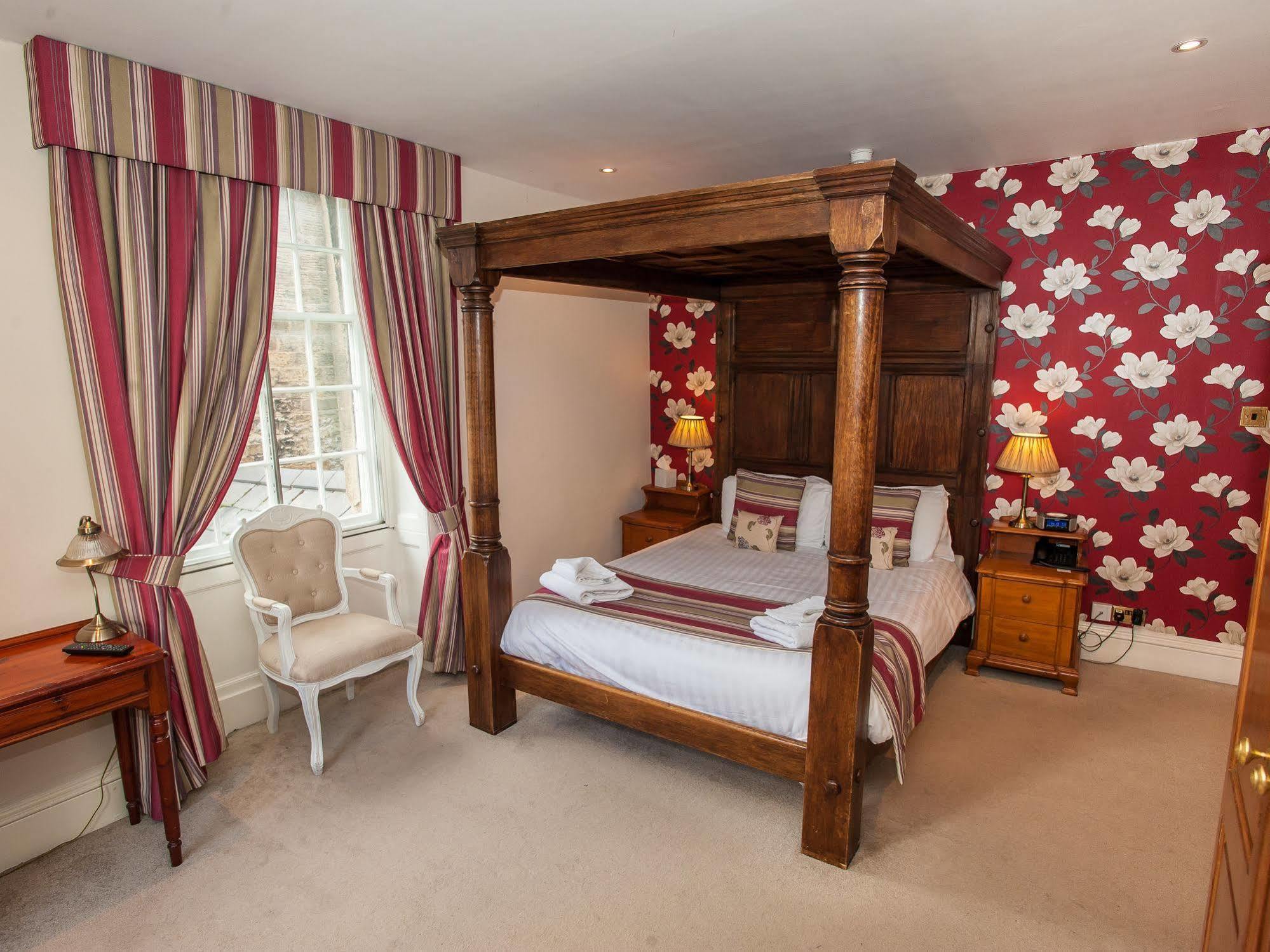 The Rutland Arms Hotel, Bakewell, Derbyshire Zewnętrze zdjęcie