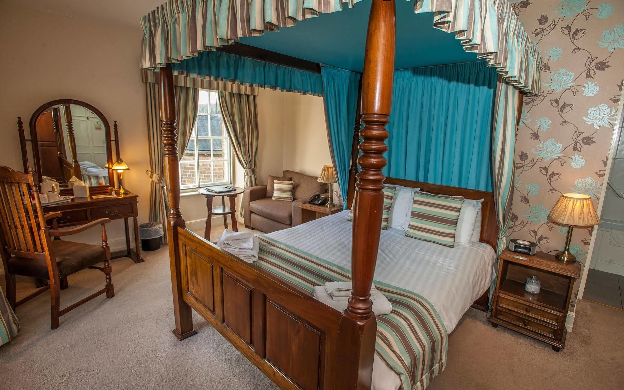 The Rutland Arms Hotel, Bakewell, Derbyshire Zewnętrze zdjęcie