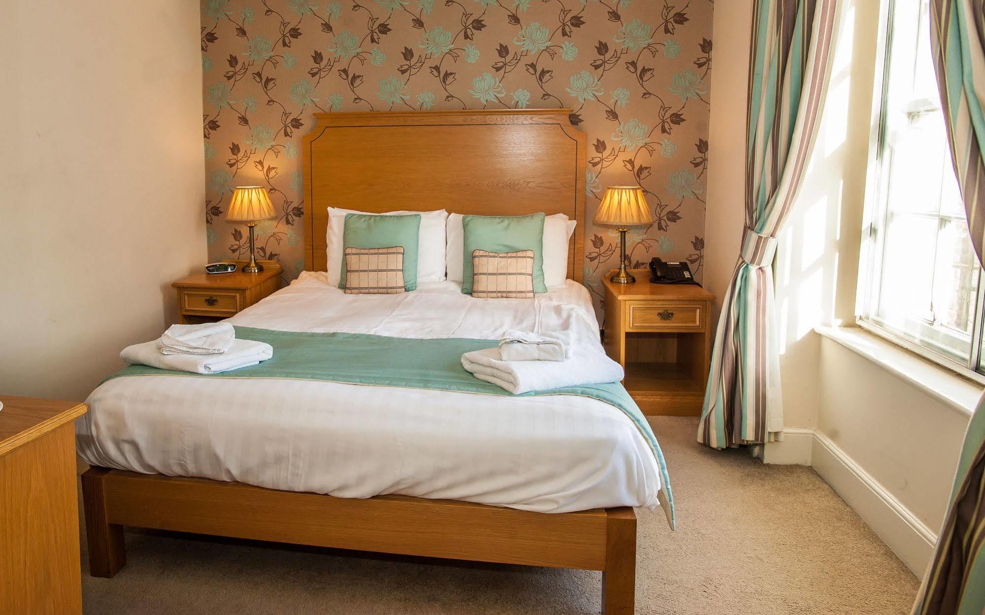 The Rutland Arms Hotel, Bakewell, Derbyshire Zewnętrze zdjęcie